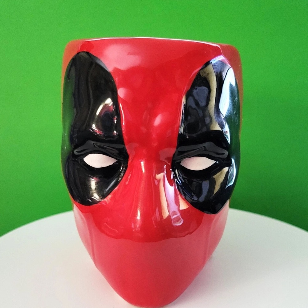Marvel Comics Deadpool 3D Coffee Tea Mug Cup Ceramic Red Sculpted Head Bust 12oz